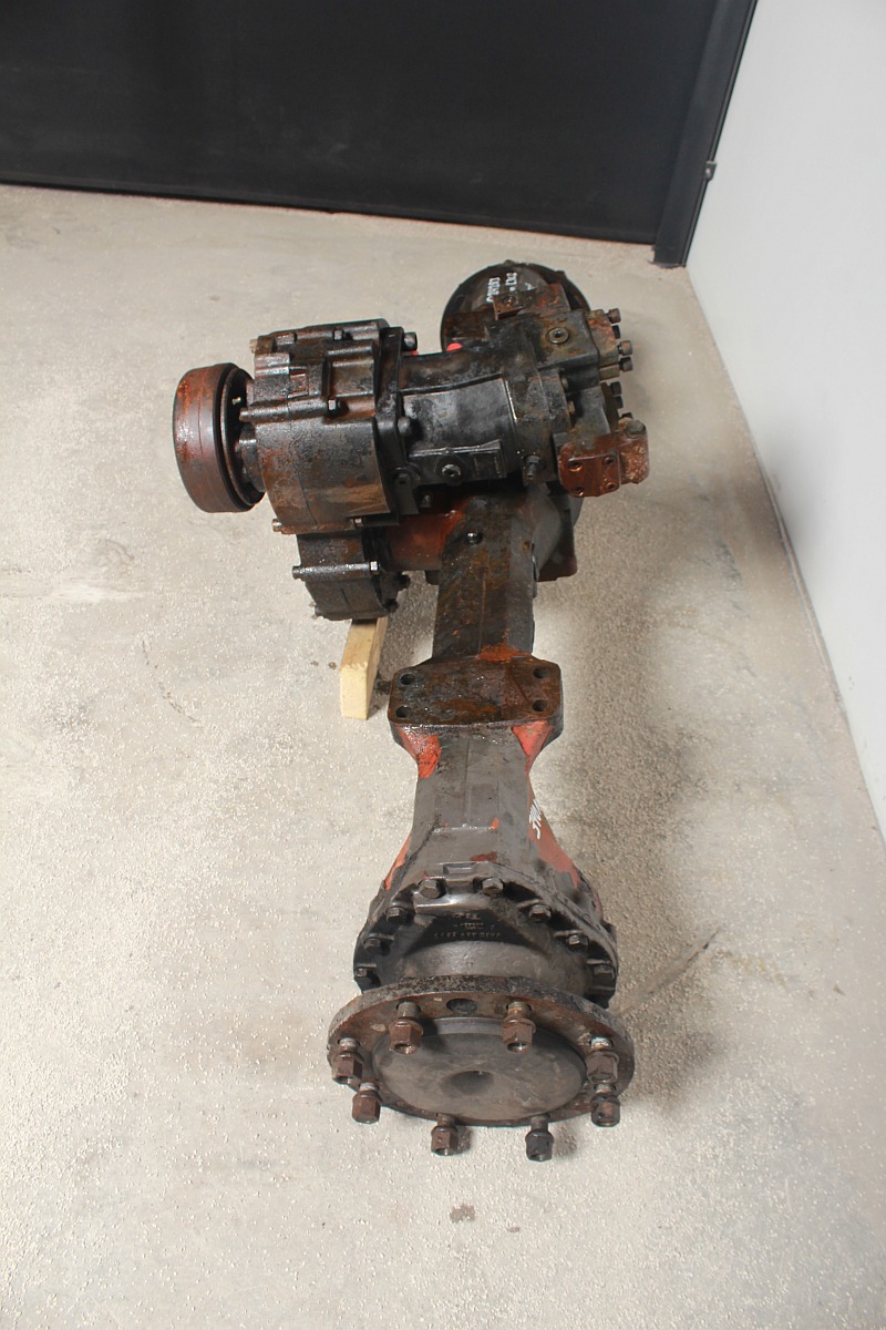 Punte spate Volvo L30D (ZF AV-230)