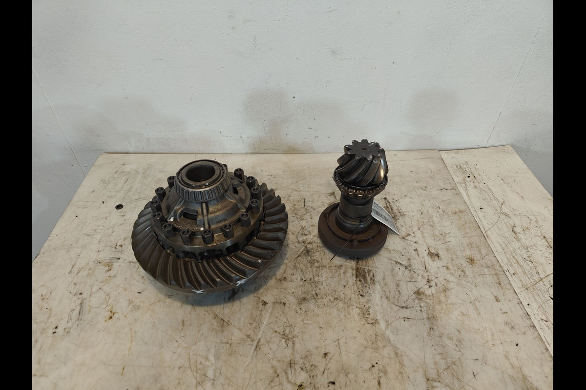 Diferențial complet punte spate Volvo L70F