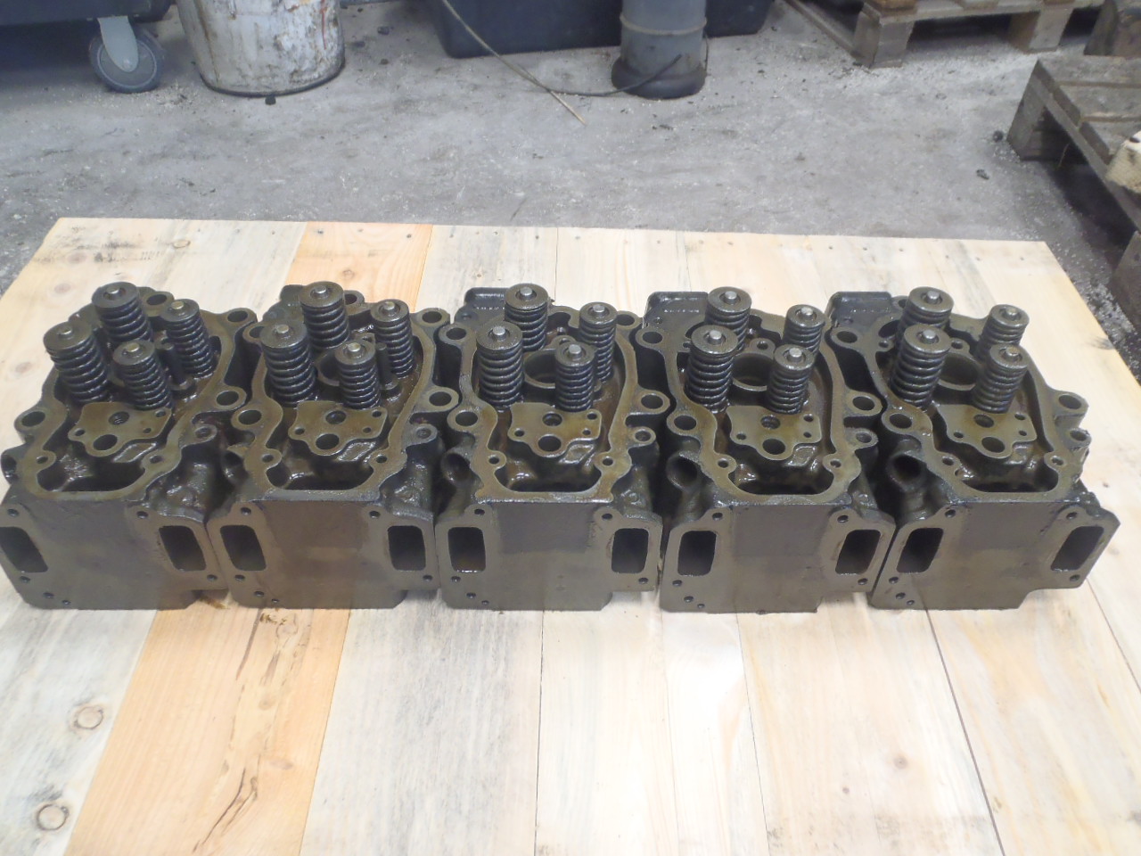 Chiulasă Doosan DL300-3