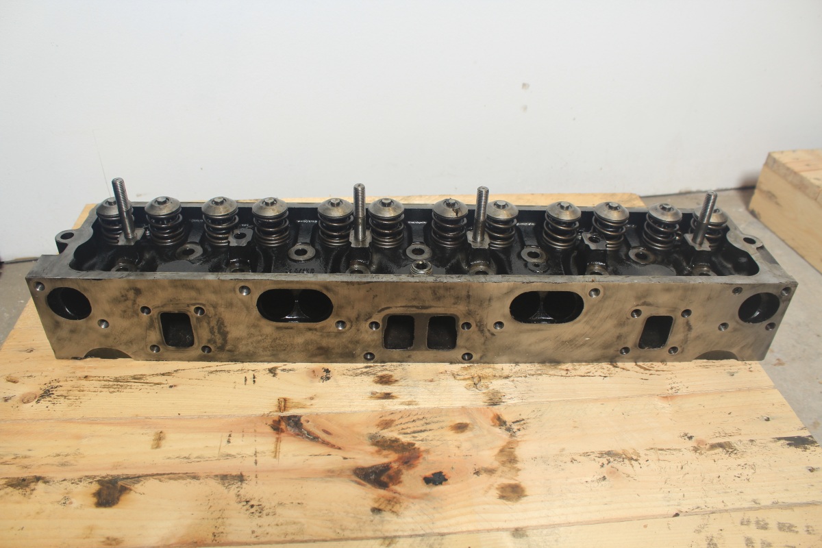 Chiulasă Massey Ferguson Industri